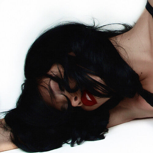 Nessa Barrett – Tough Love