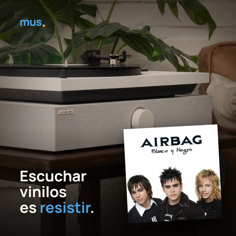 Airbag – Blanco Y Negro